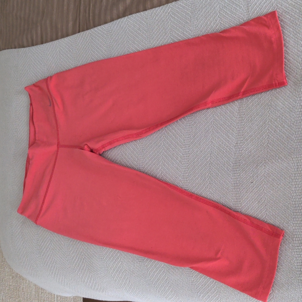 Nike One Legend Size Small
